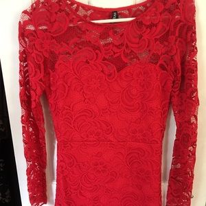 H&M red long sleeved lace dress